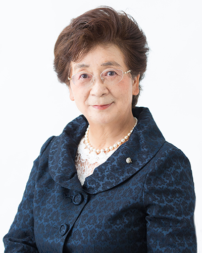
                                                                Mayor of Katsuura Yumiko Terukawa
                                